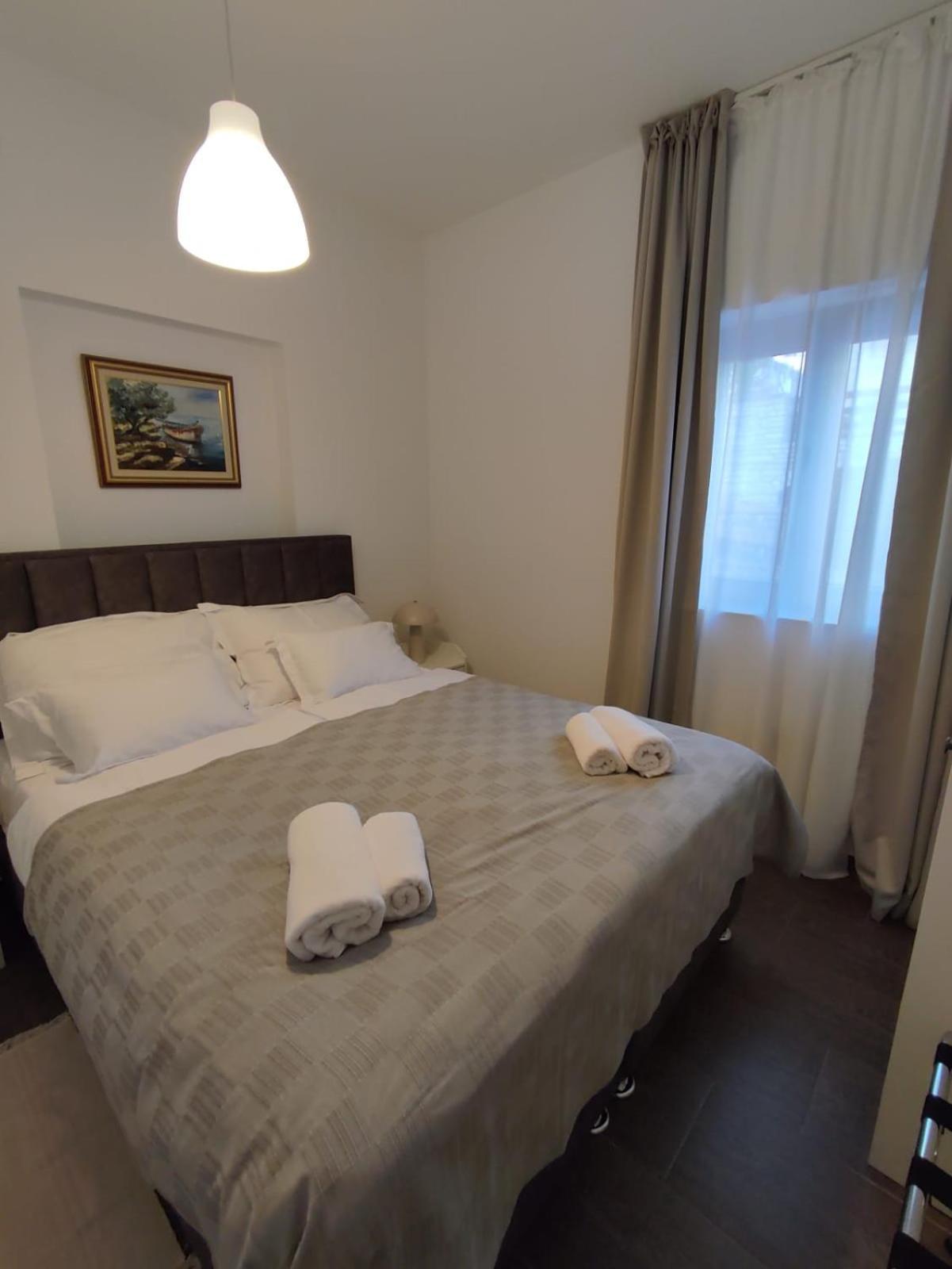 Residence Jonathan Biograd Na Moru Luaran gambar